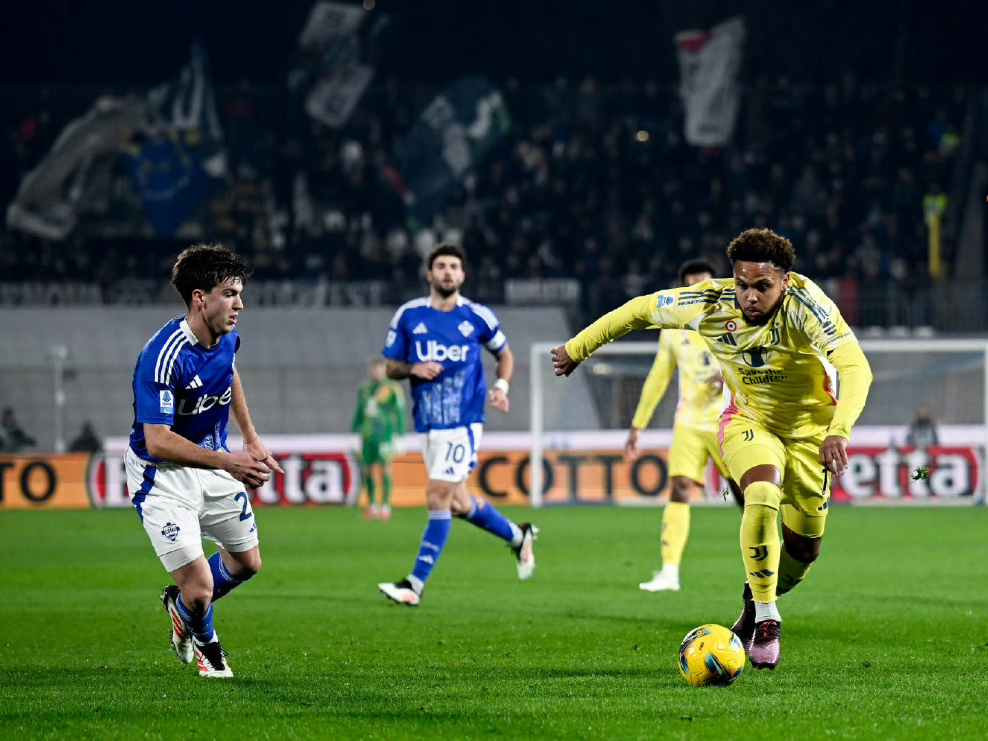 冲刺阶段体能课后；尤文图斯复出首秀备战欧篮联；底气十足；赛季目标并未改变的简单介绍