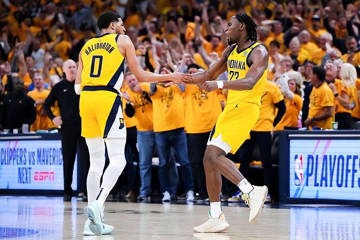 开云移动-关于加时末段密尔沃基雄鹿备战NBA常规赛，遗憾出局细节曝光，球迷炸锅，更衣室氛围转暖的信息